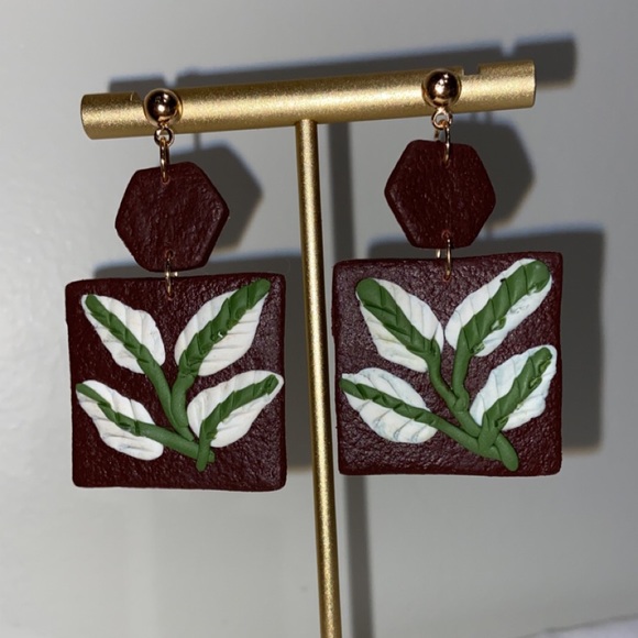 Polymer Clay leaf earrings 🍂 - Picture 2 of 4